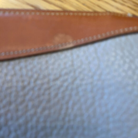 Vtg. Dooney & Bourke Pebble Leather Crossbody Bag Purse Taupe Brown Footed READ - Picture 7 of 10